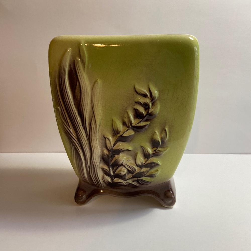 Vintage Royal Copley Footed Vase "Seaweed" - Picture 1 of 10